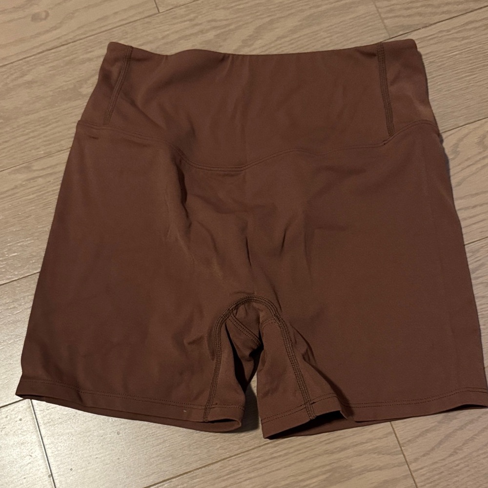 Large MALIV Women's Brown Shorts